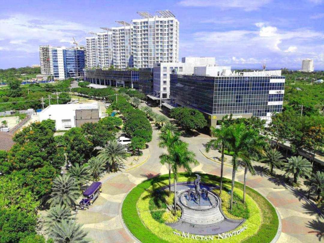 Mactan Newtown Condo With Pool Access Île de Mactan Extérieur photo