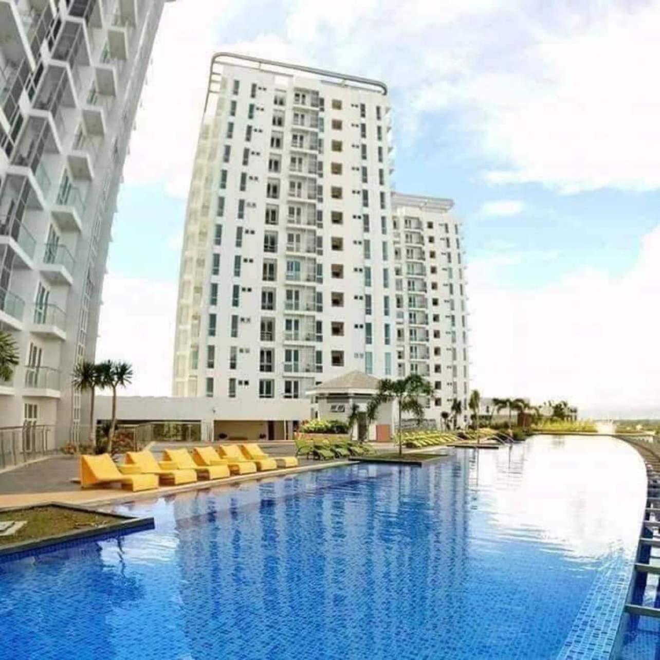 Mactan Newtown Condo With Pool Access Île de Mactan Extérieur photo