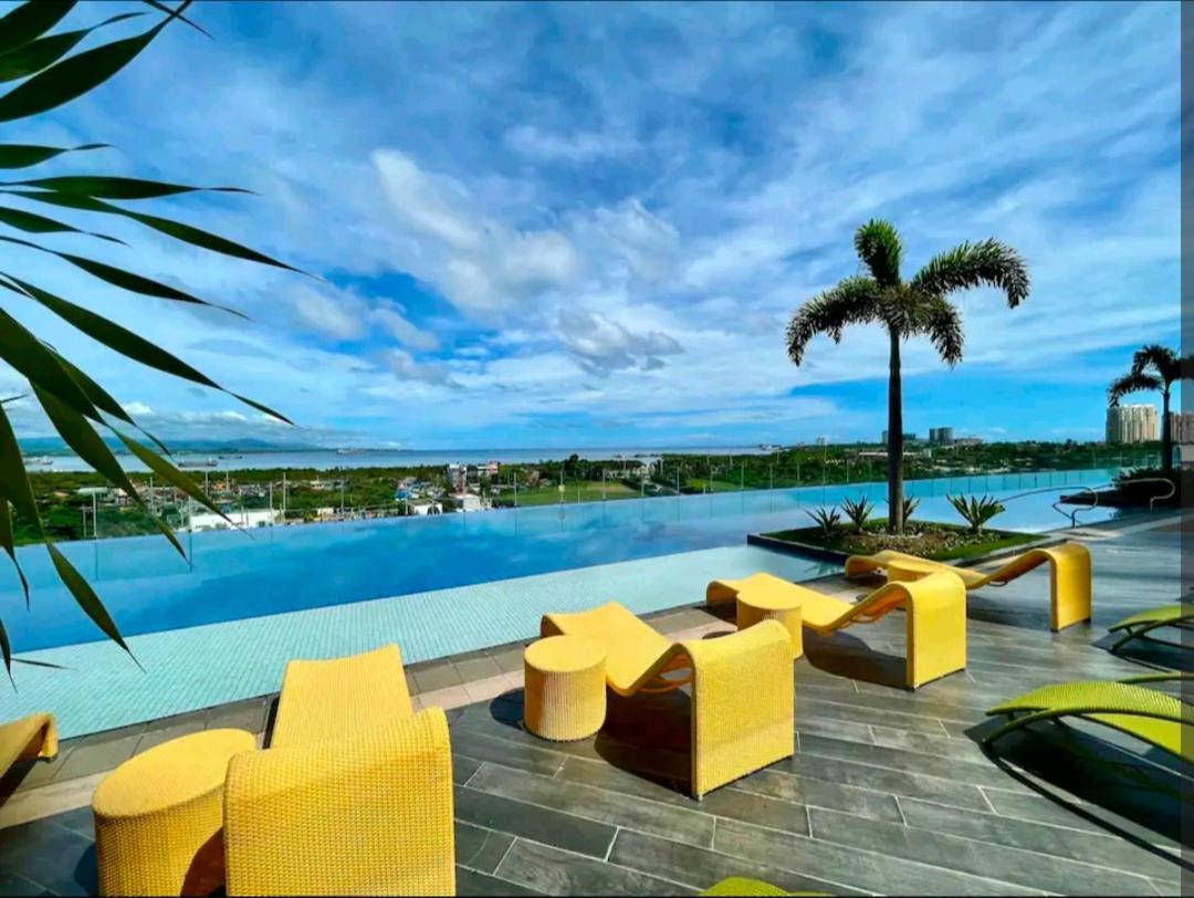 Mactan Newtown Condo With Pool Access Île de Mactan Extérieur photo