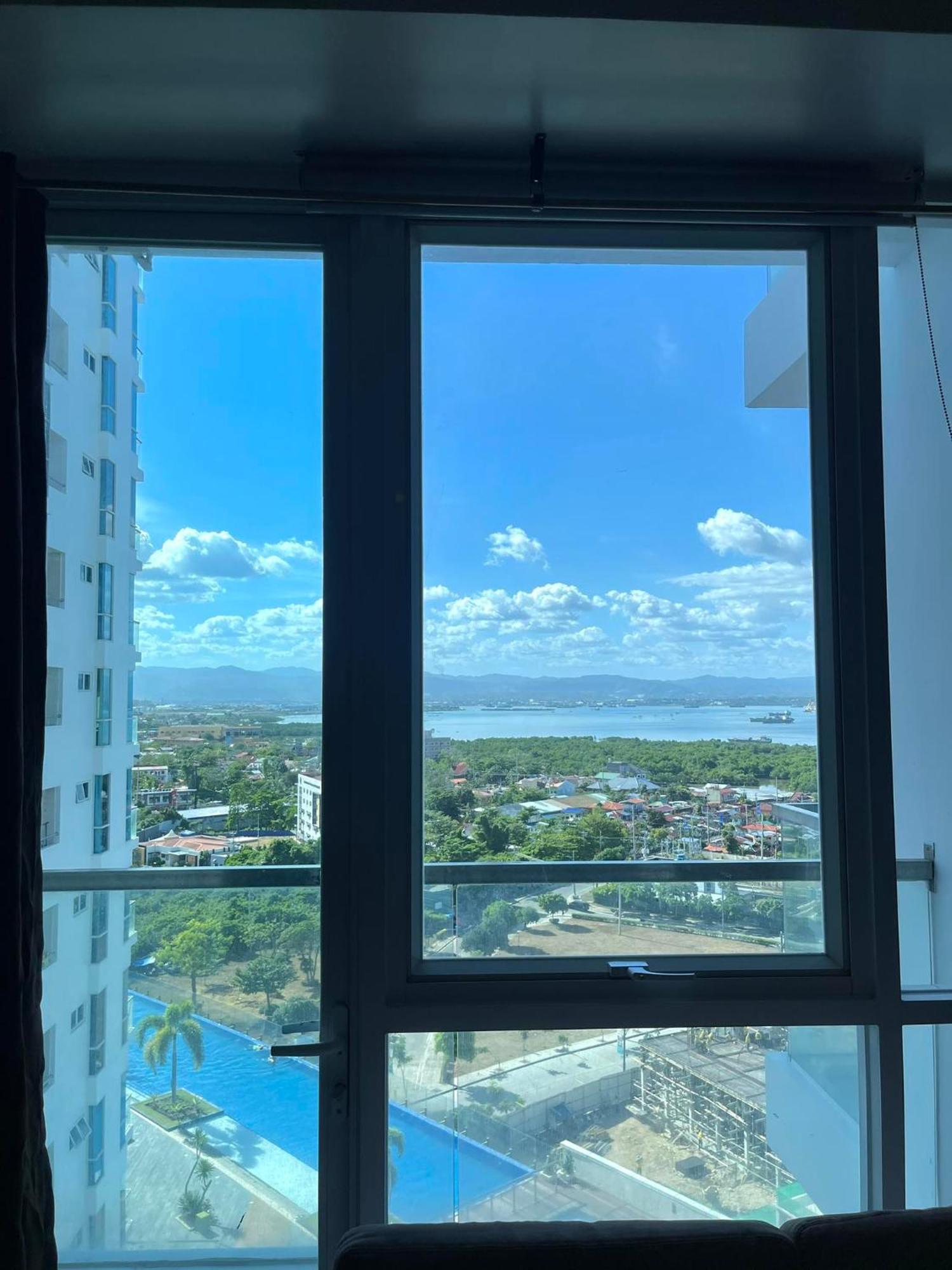 Mactan Newtown Condo With Pool Access Île de Mactan Extérieur photo
