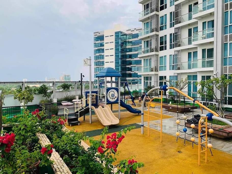 Mactan Newtown Condo With Pool Access Île de Mactan Extérieur photo