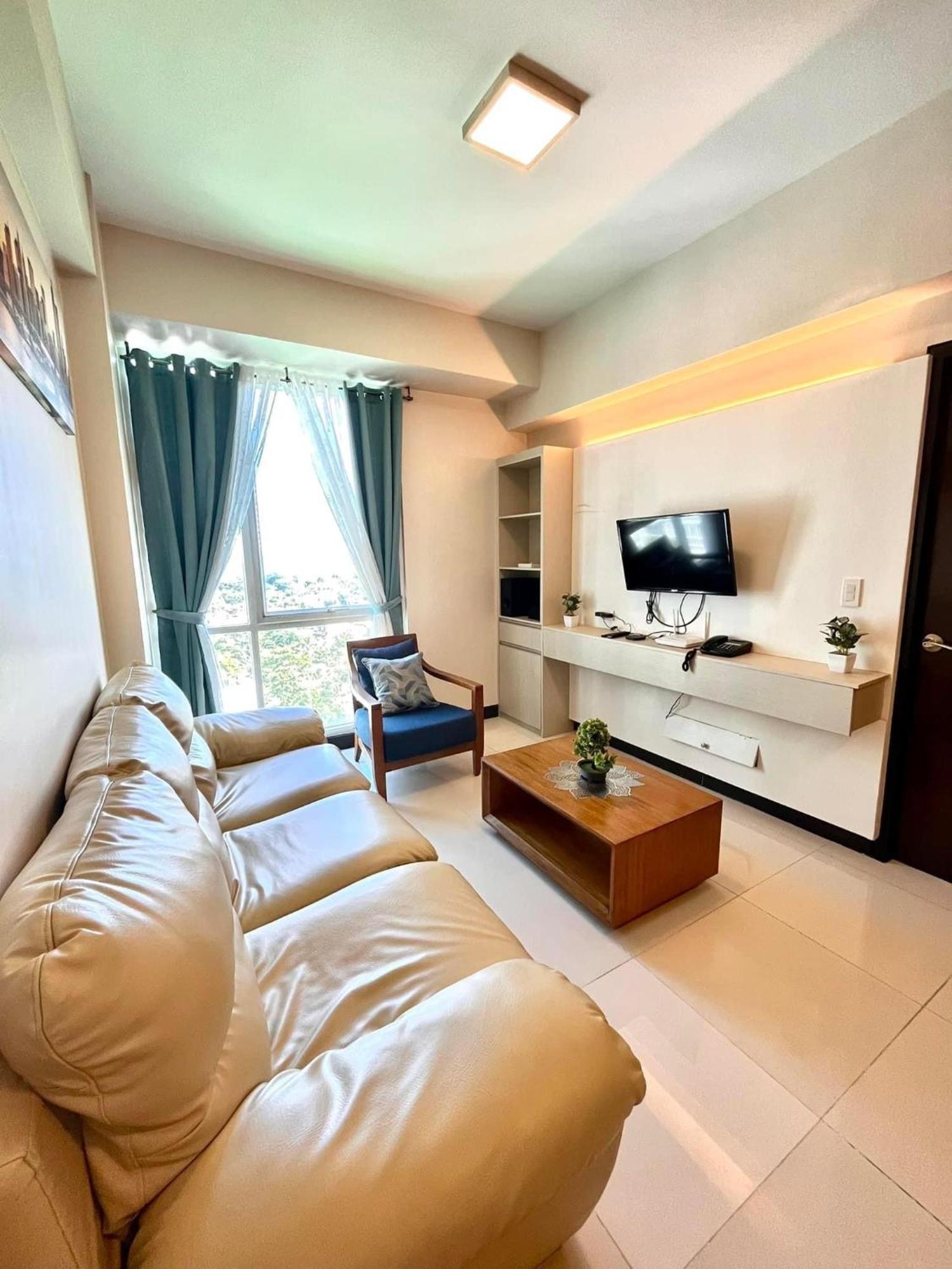 Mactan Newtown Condo With Pool Access Île de Mactan Extérieur photo